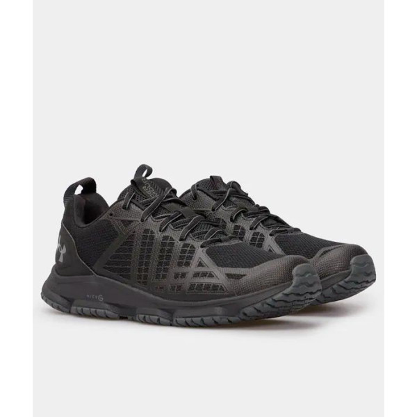 Кросівки Under Armour MG Strikefast Чорний (Black)