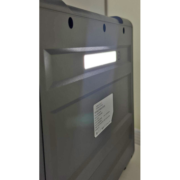 Зарядна станція LOMBINI S1500-3000W Чорний (Black) Зарядна станція LOMBINI S1500-3000W Чорний (Black)